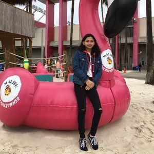 Meet your Posher, Bianca